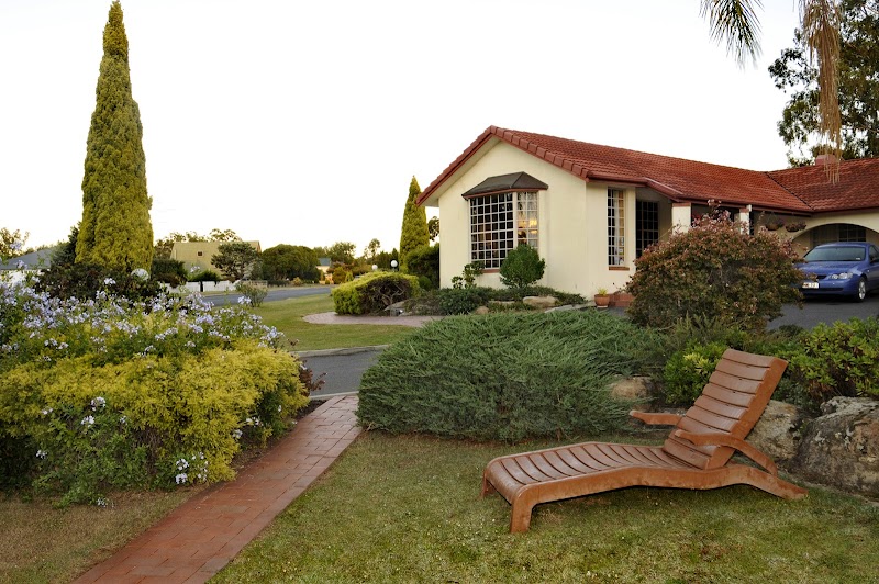 McNevin's Warwick Motel & Gunyah Restaurant