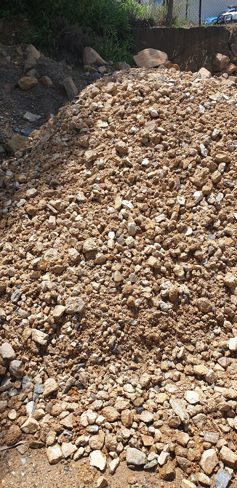 Walls Sand and Gravel Warwick